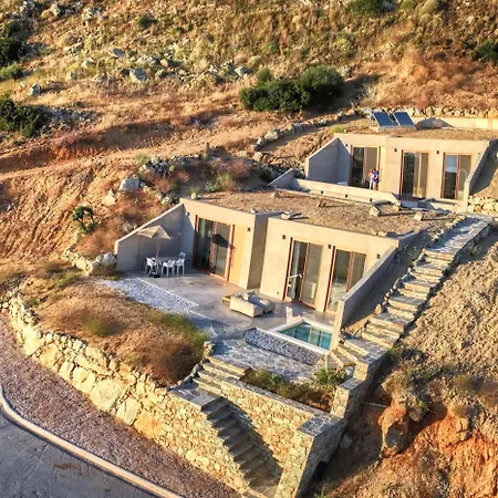 My Hidden Iposkafo Up-the-hill Villa *